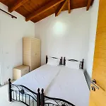 Aneta's House הימארה