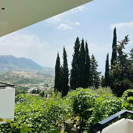 Aneta's House Apartman Himara