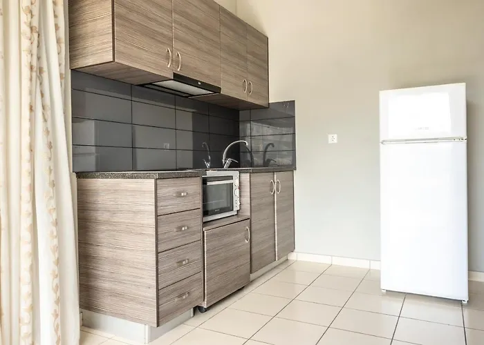 Aneta's House * Himarë